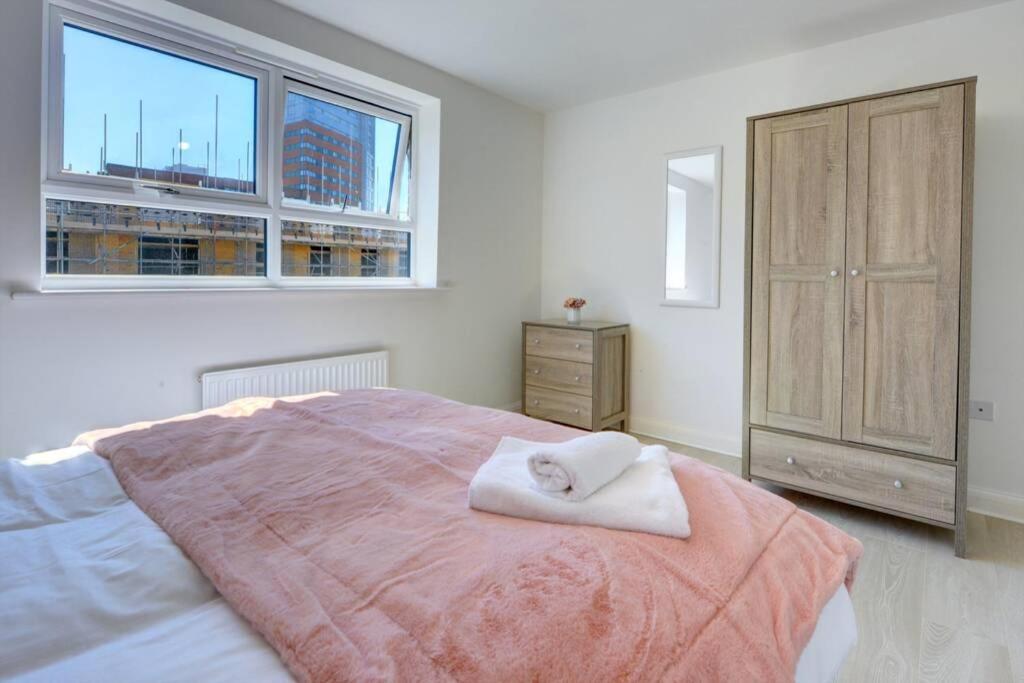 Ferienwohnung The Stratford Palace Birmingham Exterior foto