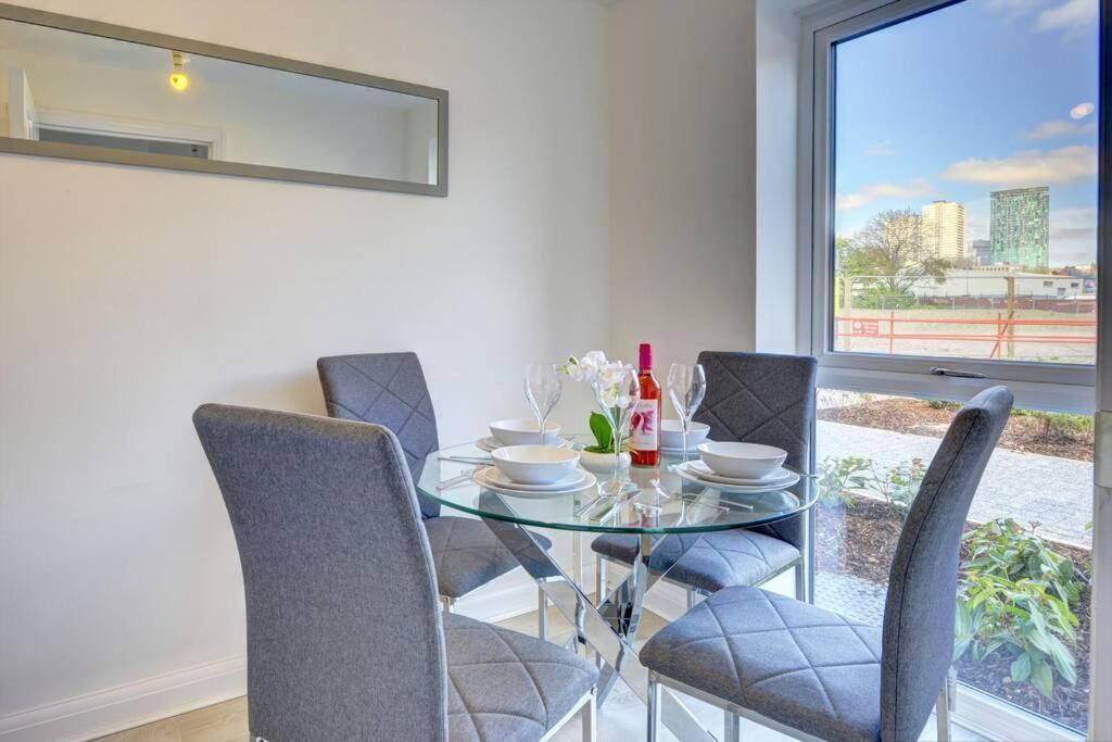 Ferienwohnung The Stratford Palace Birmingham Exterior foto